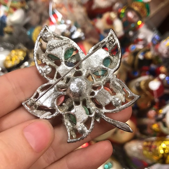 Sarah Cov. Bold Vintage Holiday Maple Leaf Brooch - Picture 3 of 6